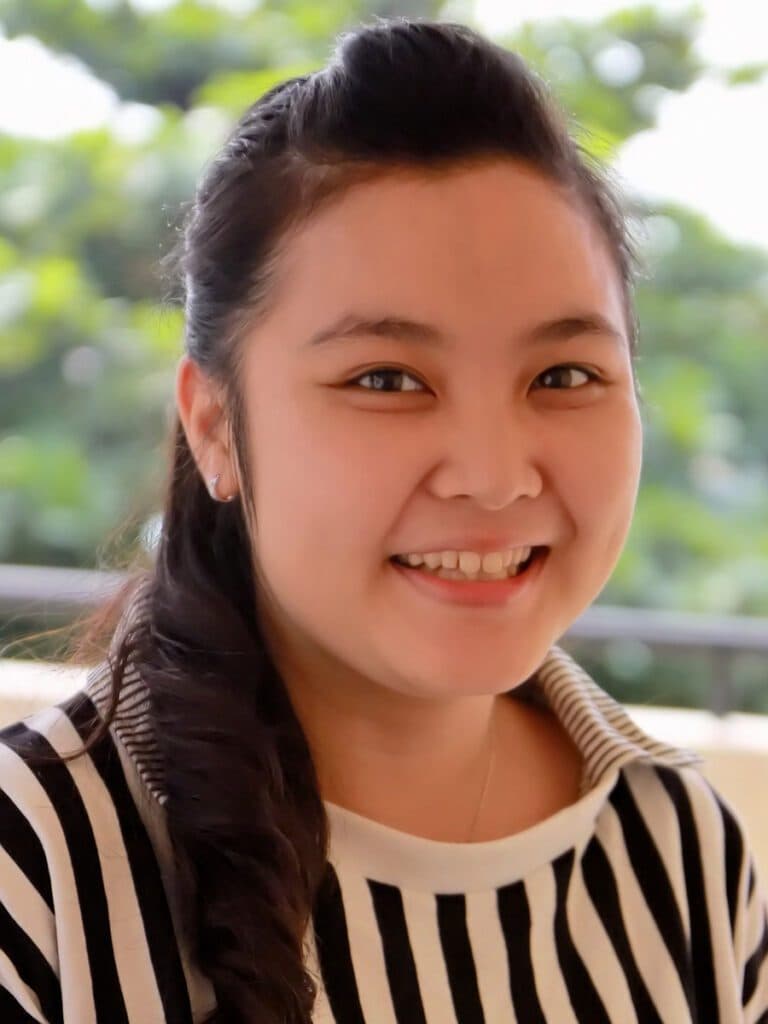 Mrs. Vi Tran